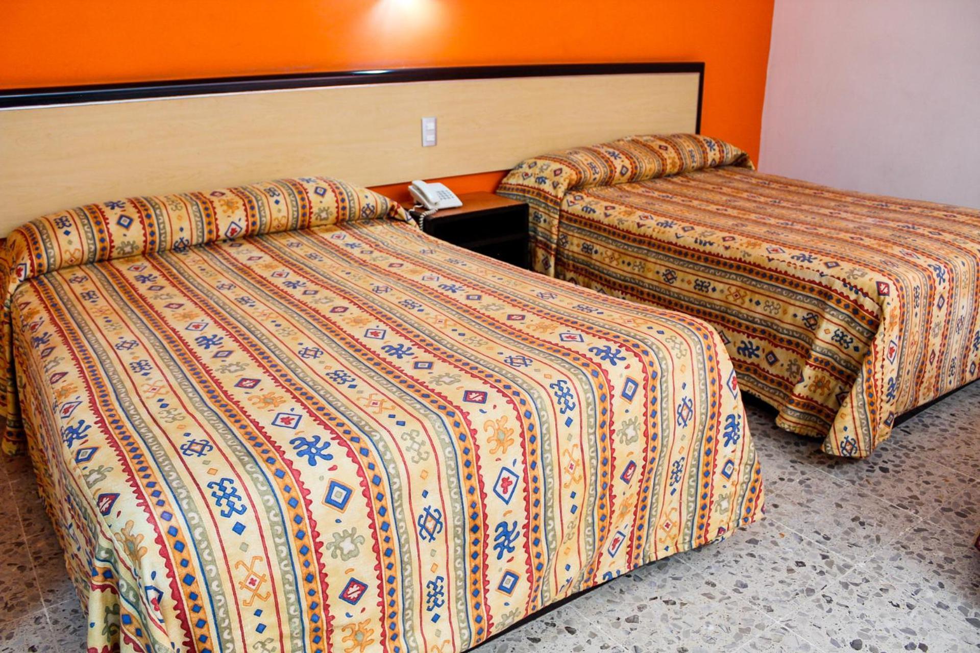 Hotel Montreal Леон Екстер'єр фото